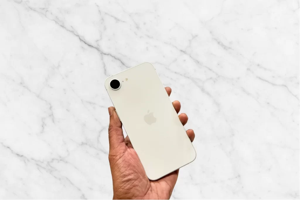iPhone 16e blanco