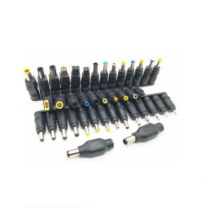 Adaptadores cargador portátil universal (40 piezas en un juego)